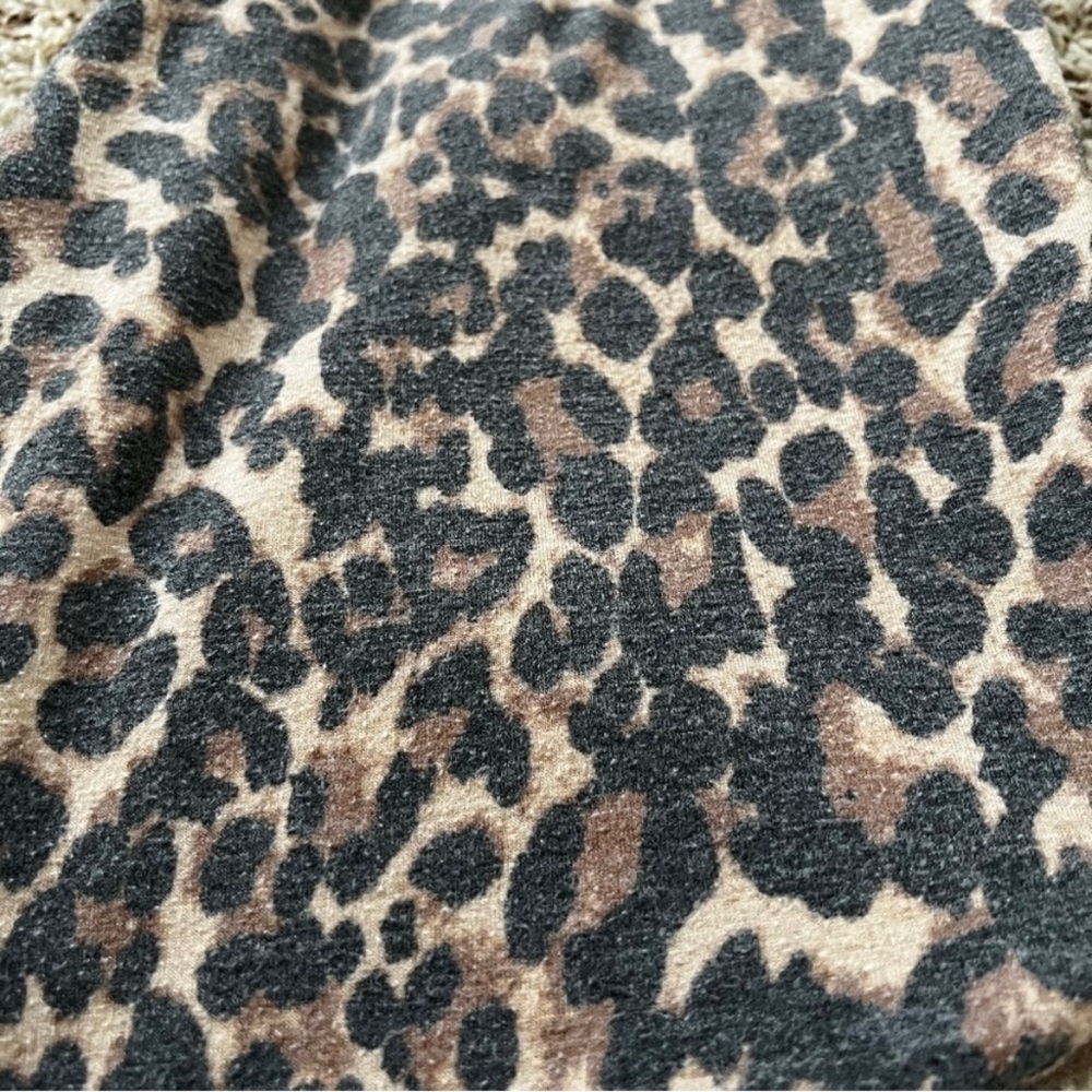 Leopard Joggers - Picture 5 of 9